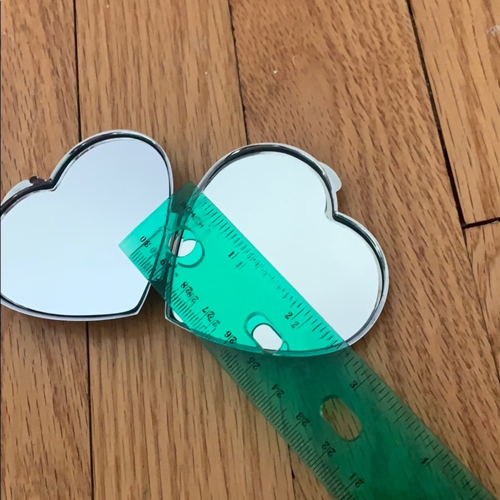 Compact Mirror - Picture 5 of 6